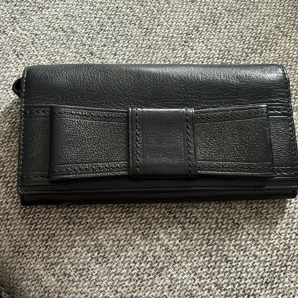 Kate spade bow wallet